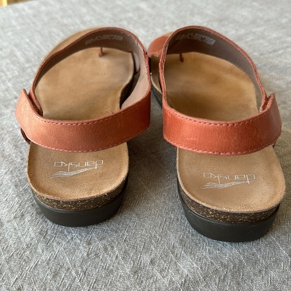 Dansko “Reece” sandal size 42 - Picture 5 of 9
